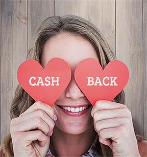 Mujer enamorada con el cashback